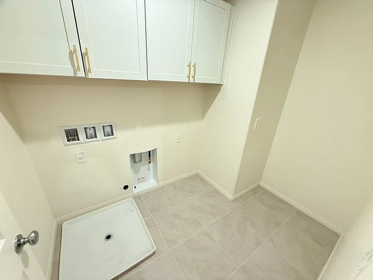 10854 Gentle Crest Ave — Photo 32