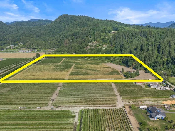 35011 Townshipline Rd, Abbotsford, BC V3G 1R5