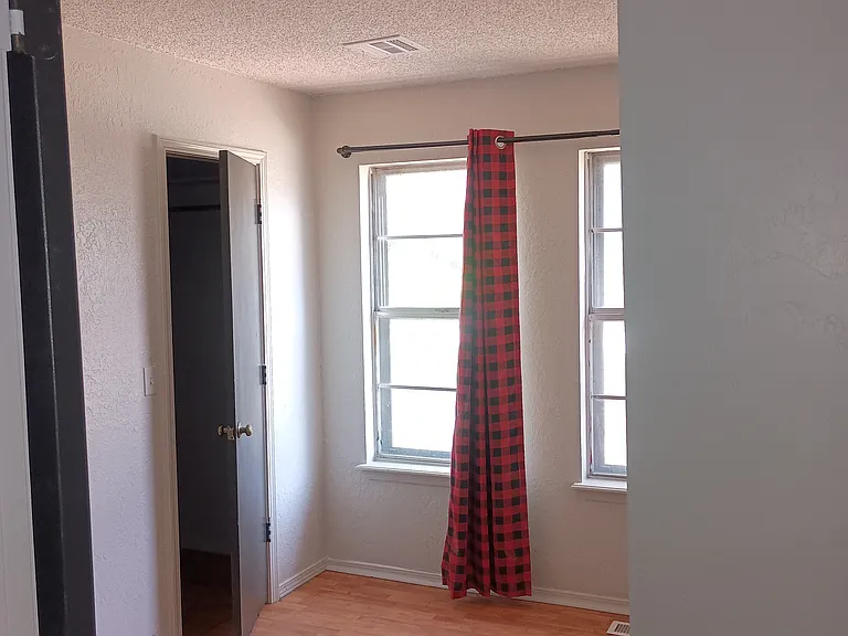 14803 E 33rd Pl — Photo 6