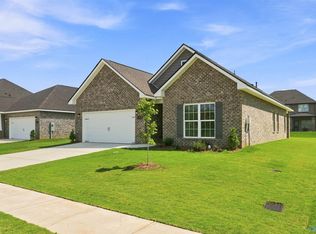 113 Berry Blossom Dr, Toney, AL 35773