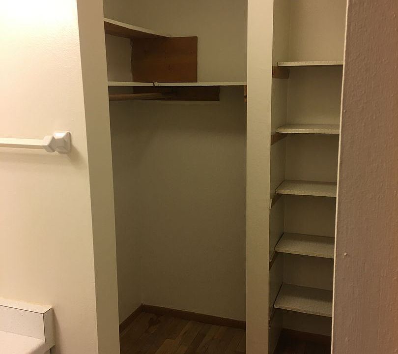 2nd image of 2030 1st Ave NE APT 210