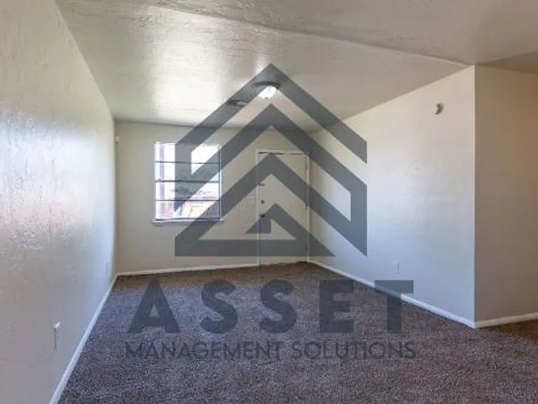 1617 Cynthia Dr — Photo 16