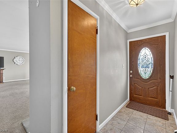 3rd image of 439 Knollwood Ave
