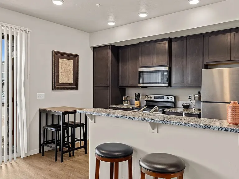 7353 N Lucy Rose Ln — Photo 4