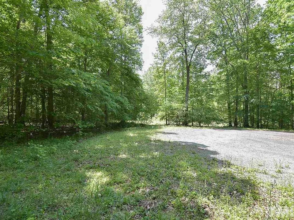 2nd image of 1011 Toad Hollow Ln