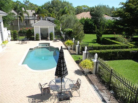 4th image of 395 Sugar Mill Dr