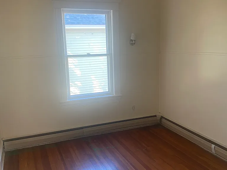 26 Ashley St #1 — Photo 2