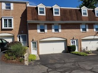 35 Oxford Ct, Pittsburgh, PA