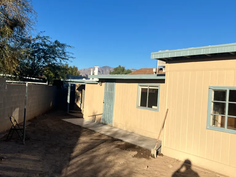 1631 N Riverview Blvd — Photo 3