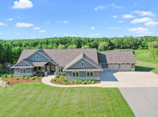 W7390 W Spencer Rd, Greenville, WI 54944