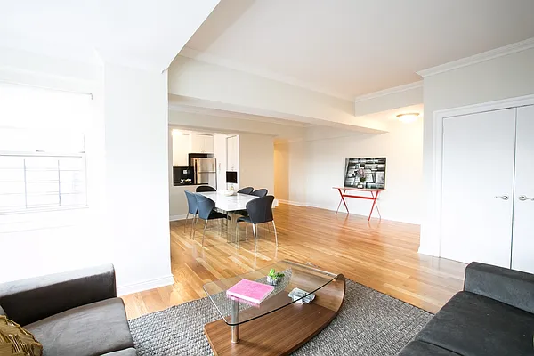 Rented by Stonehenge NYC LLC | media 2