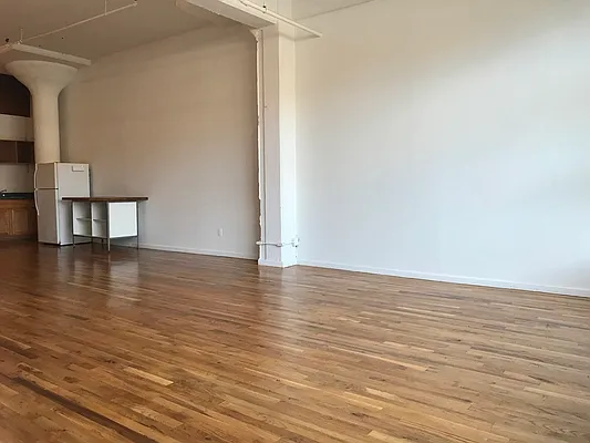 Rented by EXR | media 3