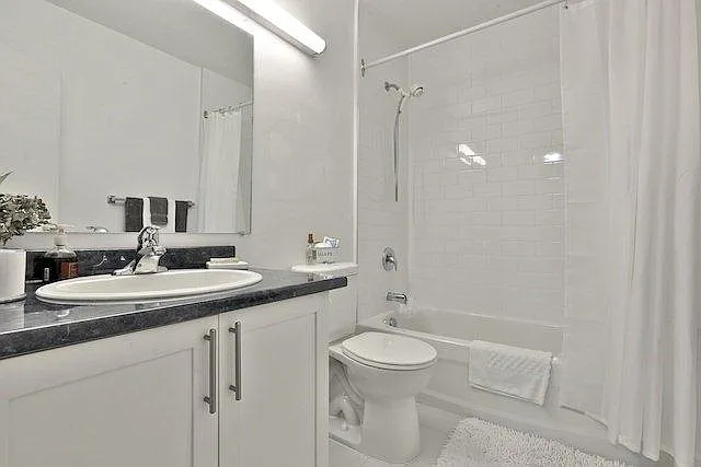 11 Shallmar Blvd — Photo 18