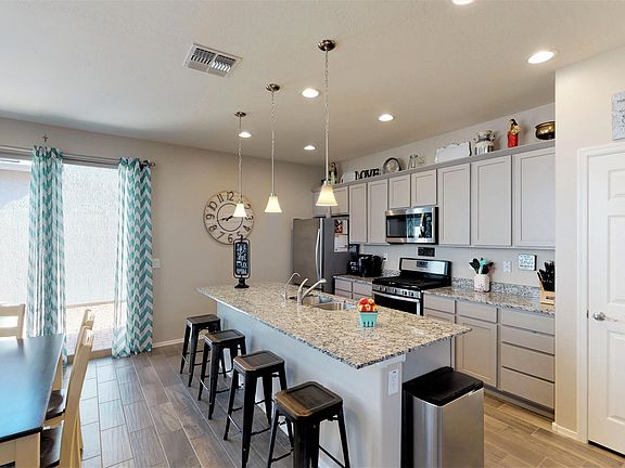 5th image of 261 N 56th Pl
