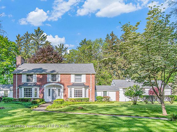 3rd image of 4301 Courtside Dr