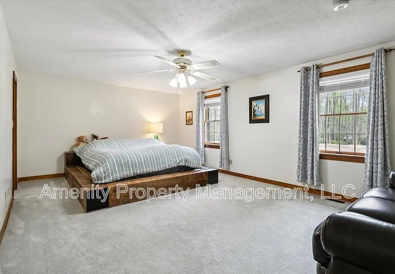 5974 Ladysmeade Ln — Photo 32