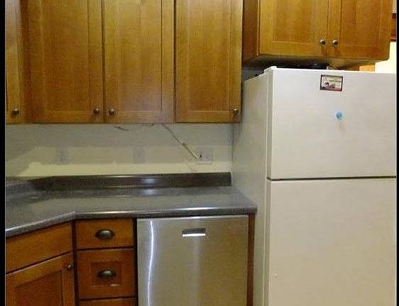 3rd image of 1159 Dayton Ave