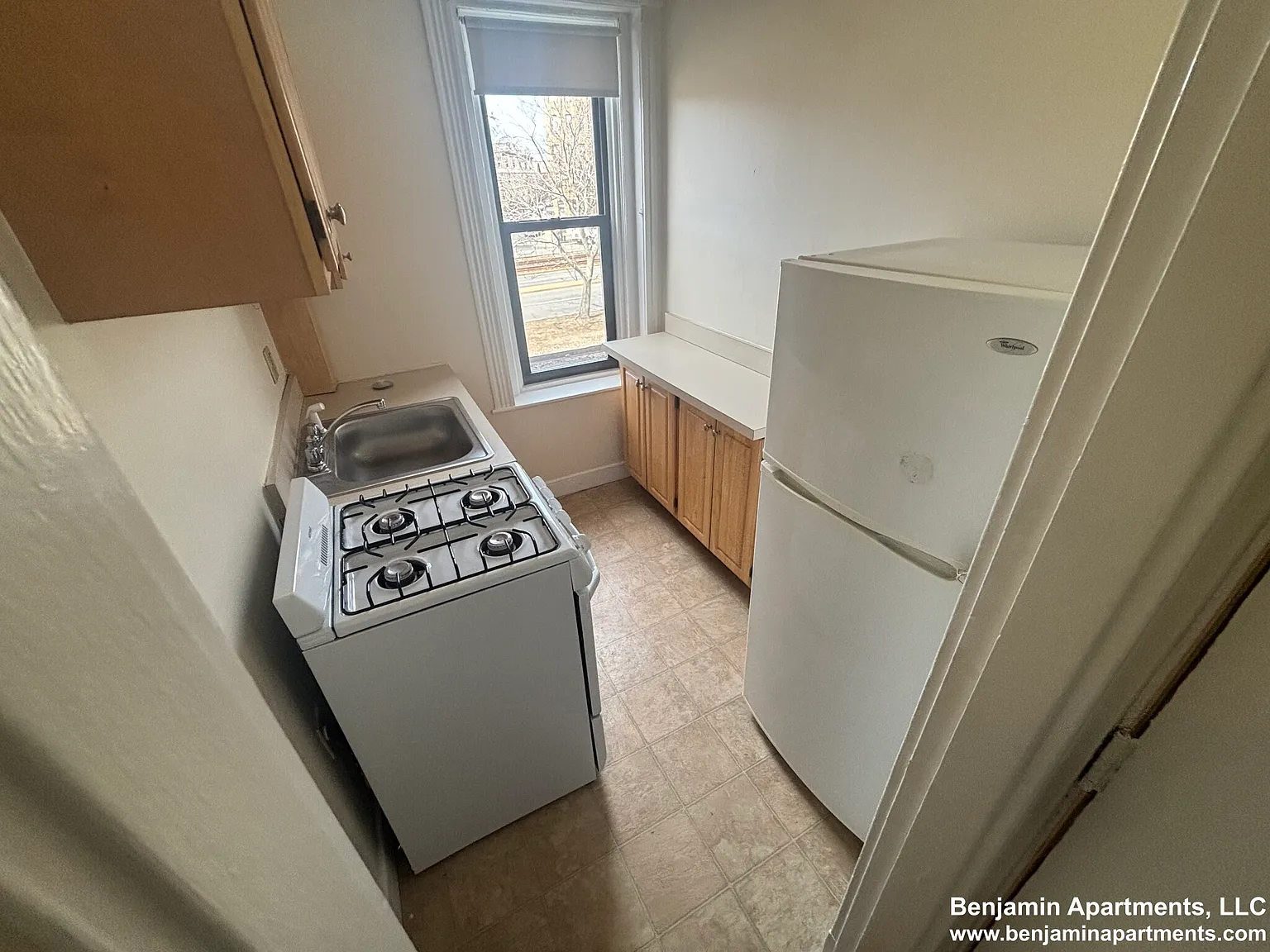 Studio, $1,900 — Photo 4