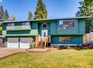 18025 Van Fleet Ave, Sandy, OR 97055