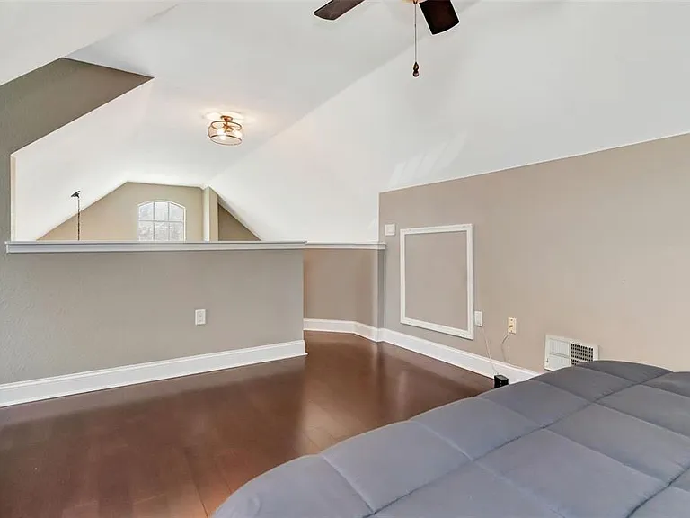 9130 Lake Chase Island Way #9130 — Photo 22