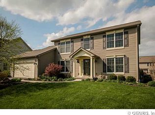 37 Walling St, Victor, NY 14564