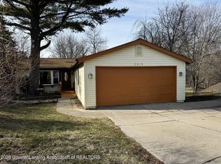 2819 Aurora Dr, Lansing, MI 48910