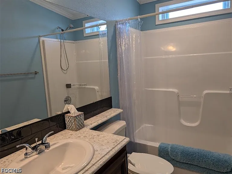 32 Greenwood Dr N — Photo 13