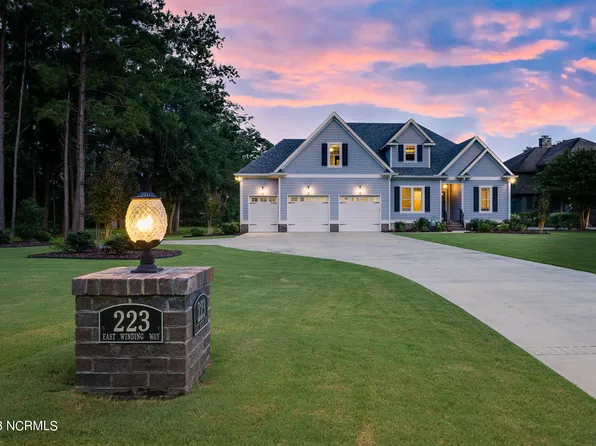 223 E Winding Way, Wallace, NC 28466