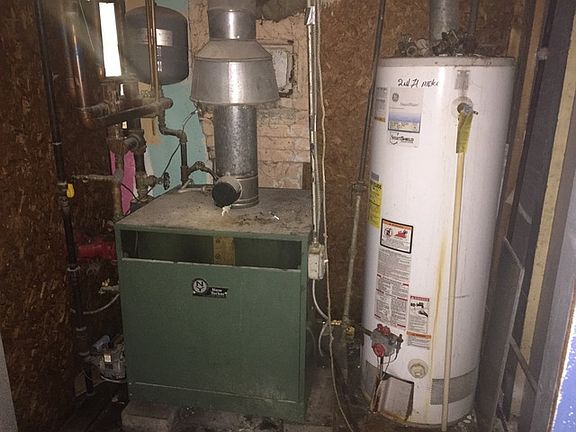 2nd image of 3252 W Warner Ave