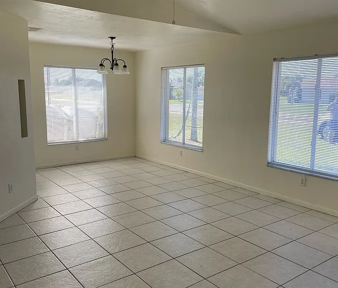 1823 SW Santa Barbara Pl #1823 — Photo 20