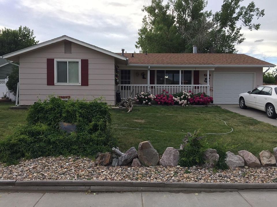 1st image of 2952 Herrington Dr