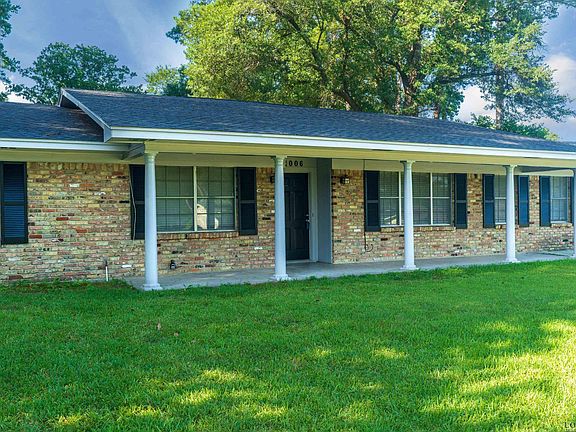 3rd image of 1006 Eden Dr