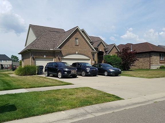 3rd image of 39747 Cannon Dr