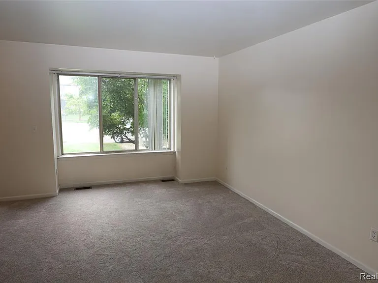 3361 Milcroft Ct — Photo 18