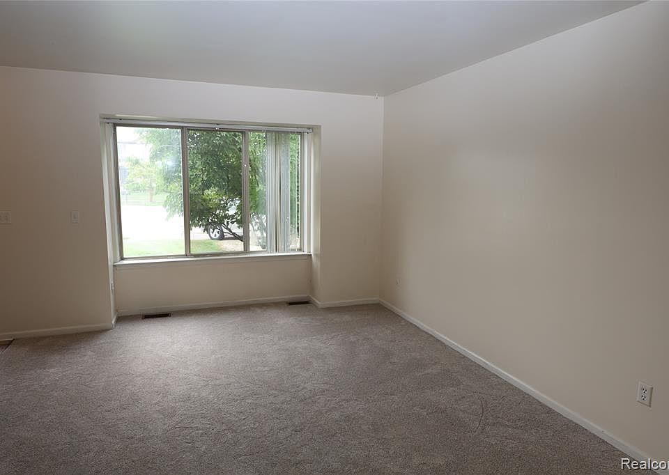 3361 Milcroft Ct, photo 6