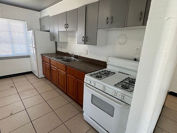 3rd image of 3113 Franklin Ave #3133