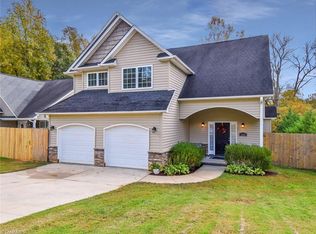 5450 Alamo Dr, Winston Salem, NC 27104