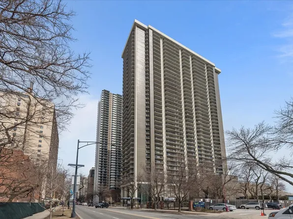6007 N Sheridan Rd APT 37G, Chicago, IL 60660