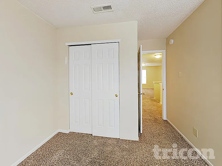 7913 States Bend Ln — Photo 10