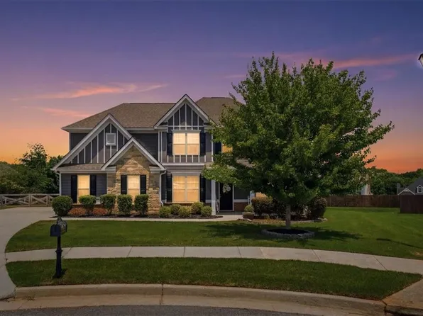 2225 Blackberry Ct, Monroe, GA 30656