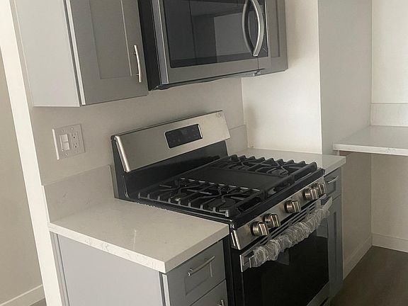3rd image of 10831 Fruitland Dr #205