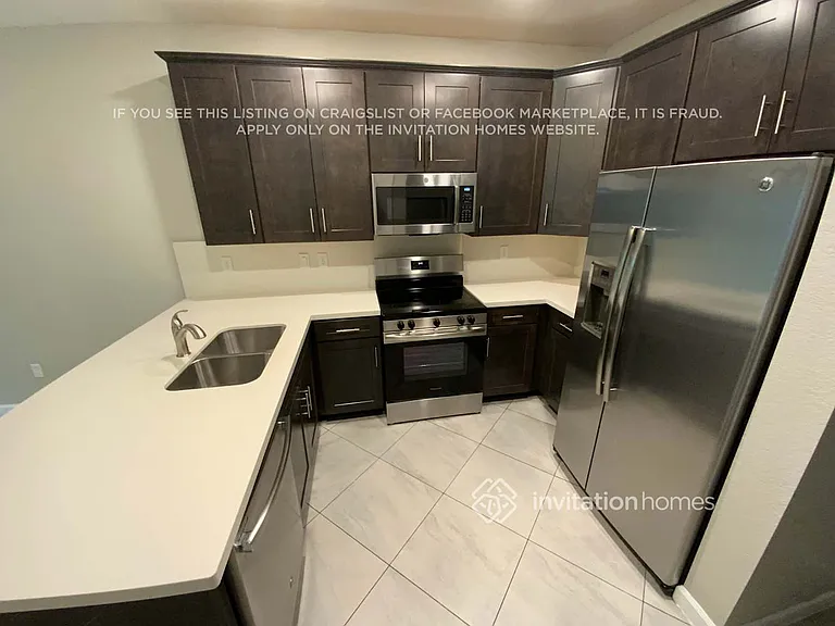 12762 Anthorne Ln — Photo 4