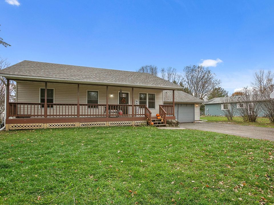 640 W 10th St, Rush City, MN 55069 MLS 6460857 Zillow