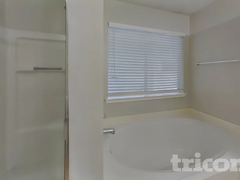 18835 Atasca Oaks Dr — Photo 11