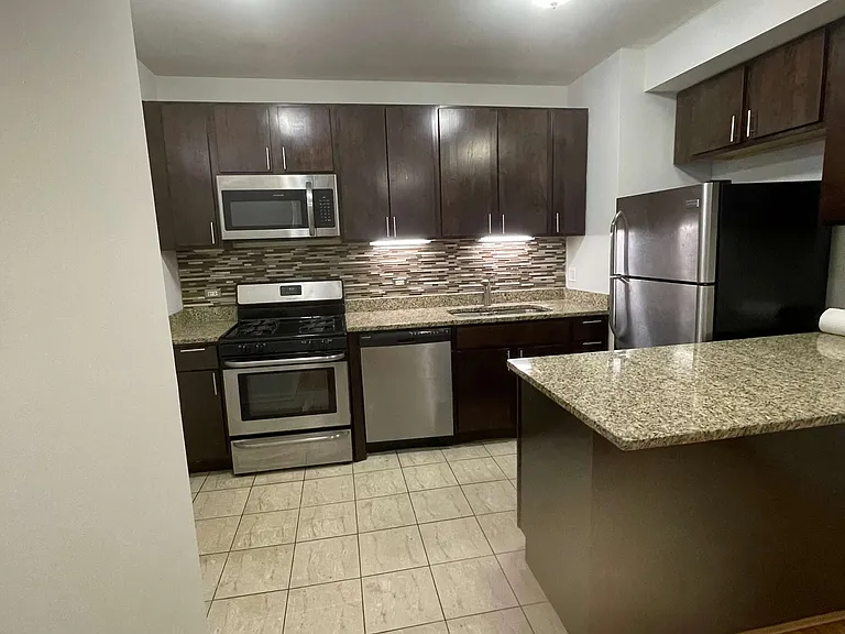 4501-4503 N Milwaukee/5116-22 Sunnyside — Photo 6