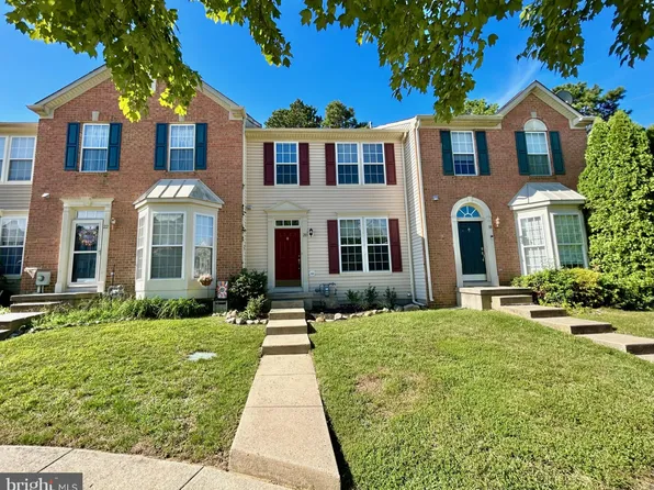 20 Colts Neck Dr, Sicklerville, NJ 08081
