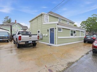 20 Oakton St, Woonsocket, RI 02895