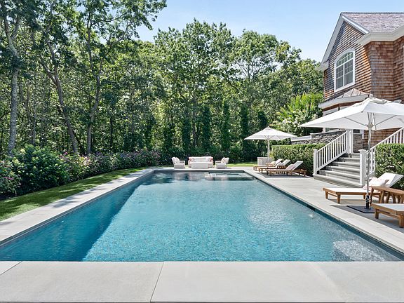 3rd image of 82 Birchwood Ln
