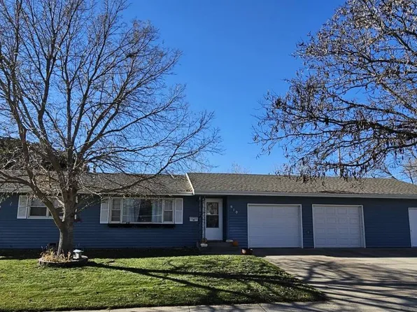 810 E M St, Ogallala, NE 69153