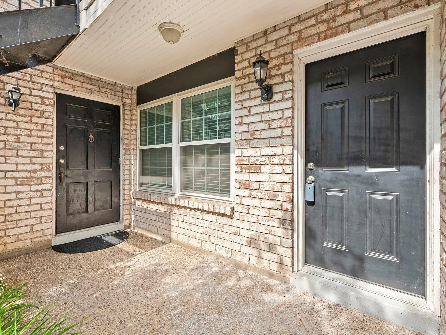 2 bed, 1.0 bath, 1028 sqft, $1,600 — Photo 4